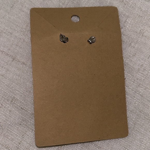 NWOT HANDMADE EARRINGS - Picture 4 of 4